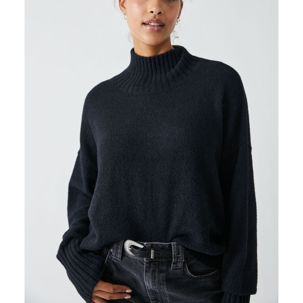 FREE PEOPLE Vancouver Turtleneck / Black